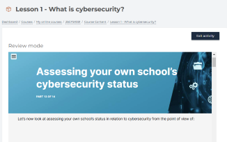 Cibearshlándáil i do scoil a fheabhsú: cur chuige céim ar chéim