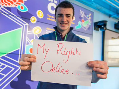 Múinteoirí iar-bhunscoile agus Lá le haghaidh Idirlíon níos Sábháilte